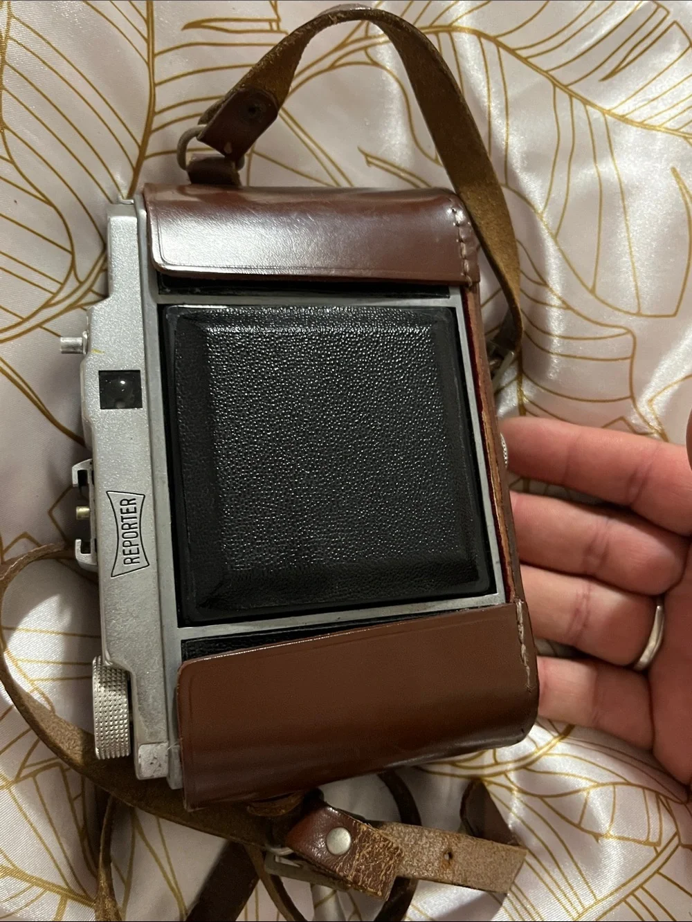 Report Vintage Folding Film Camera in Brown and Silver